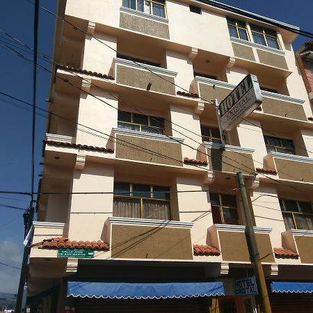 Hotel Cristal Nuevo San Juan Parangaricutiro Exterior photo